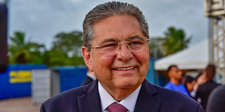 Nos bastidores Galdino tem muito a comemorar, além de seu aniversário neste sábado em Campina Grande