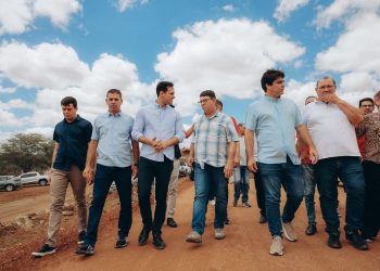 Lucas Ribeiro inspeciona obras de mobilidade urbana em Boqueirão e reforça desenvolvimento da região