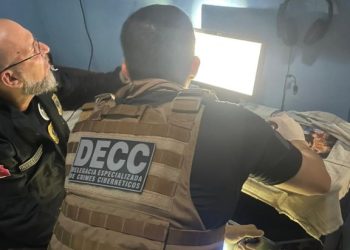 Jovem de 18 anos na Paraíba é alvo de operação por incitar violência contra mulheres, crianças e pessoas LGBTQIA+