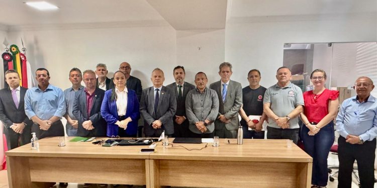 Entidades se reúnem para debater lentidão no pagamento dos precatórios e projetam cronograma de ações