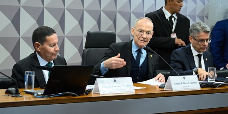 Governo Lula emplaca senador do PT na presidência da CPI do Crime Organizado no Senado