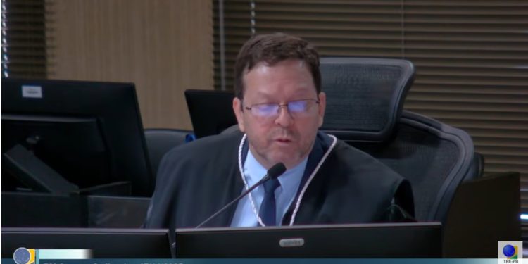 Determinação do TRE para afastar prefeito de Cabedelo deve ocorrer logo após análise de embargos de declaração