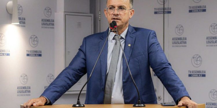 Sargento Neto critica João Azevêdo por reajuste de alíquota de ICMS para os combustíveis 