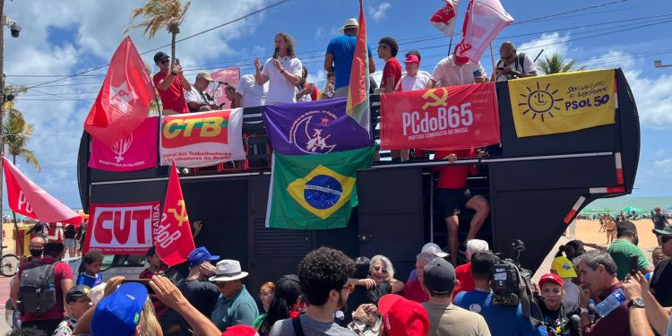 Veneziano participa de ato em João Pessoa contra o projeto da dosimetria e reafirma posição contrária à iniciativa