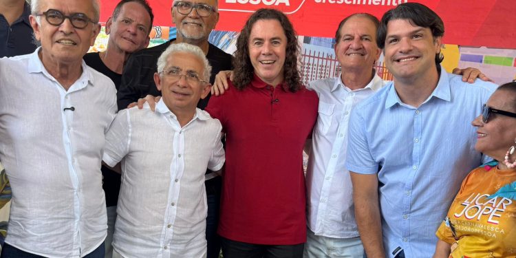 Ao lado de Cícero, Veneziano anuncia R$ 3 milhões para Folia de Rua, Forró Verão e Festival de Cinema de João Pessoa