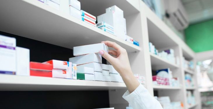 MP aciona Justiça para obrigar Prefeitura de Campina Grande a informar medicamentos disponíveis à população