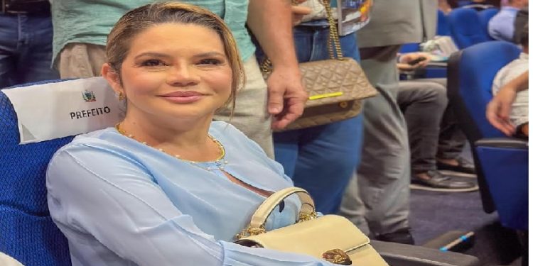 Prefeita Karla Pimentel participa do lançamento da revista Paraíba da Gente e destaca avanços do Conde