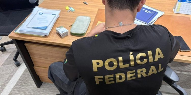 Operação da PF mira aplicações de R$ 970 milhões de autarquia de previdência do RJ no Banco Master