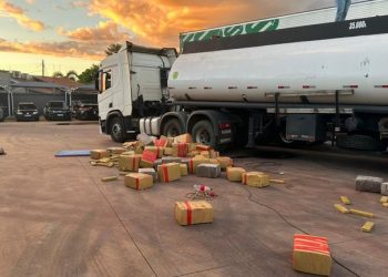 Polícia Federal apreende carreta com 8 toneladas de drogas e motorista responderá por tráfico transnacional