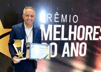 Presidente da Embaixada de Negócios Paulo Júnior recebe prêmio “Empreendedor do Ano de João Pessoa”