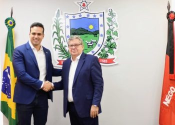 A menos de 2 meses de deixar o Governo, João Azevedo ressalta capacidade de Lucas, “Sai um gestor, entra outro”