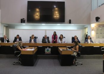 Comissão da Assembleia aprova nomes de Deusdete Queiroga e Taciano Diniz para conselheiros no TCE-PB