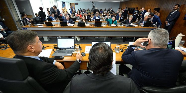 Ex-noiva de Daniel Vorcaro, Martha Graeff, será ouvida nesta segunda-feira na CPMI do INSS no Senado