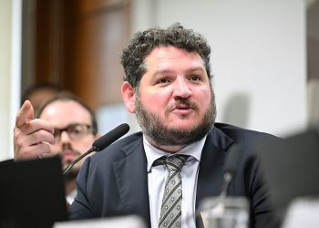 Em depoimento à CPI, gestor de fundos diz que Vorcaro era “pau-mandado” de dono oculto do Banco Master