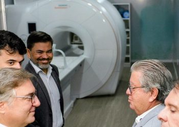 Governador João Azevêdo entrega ressonância magnética do Hospital da Mulher de João Pessoa