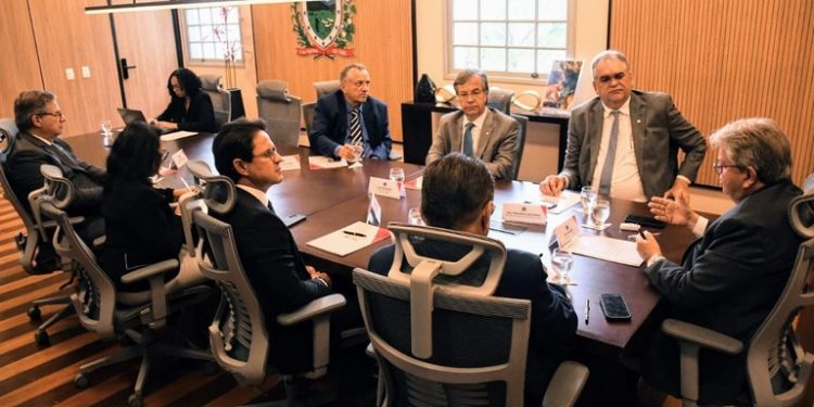 Em última reunião interpoderes, governador João Azevedo destaca transição administrativa com Lucas Ribeiro