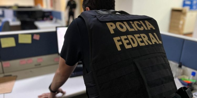 Operação da PF cumpre mandado no bairro São José contra ameaças a servidores federais em João Pessoa