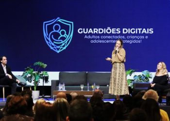 PREVENÇÃO DIGITAL: Polícia Civil participa de workshop sobre proteção de crianças e adolescentes no ambiente virtual