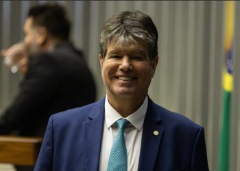 Câmara Federal vê gravidade e aprova urgência do projeto de Ruy que visa tratar viciados em bets e jogos de azar