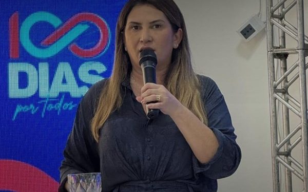 TCE investiga legalidade de diploma de mestrado da prefeita de Cajazeiras que resultou em aumento salarial