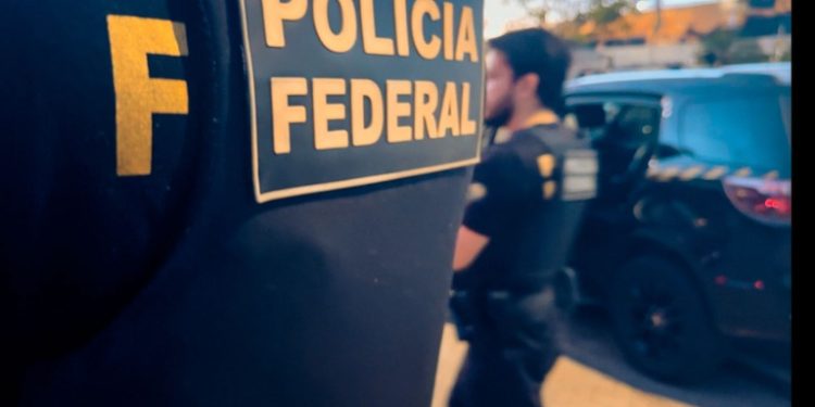 Operação da PF prende deputado do RJ e cumpre mais 29 mandados e mira corrupção com recuros da educação
