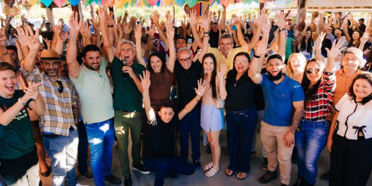 Ao lado de Buba Germano, Cícero visita Curimataú e assume compromisso com produtores e segurança hídrica