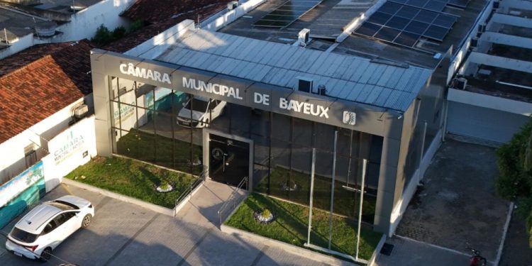 MP investiga supostas irregularidades em concurso da Câmara de Bayeux e volta a cobrar envio de documentos