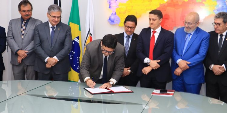 PGJ empossa Glauberto Bezerra no cargo de subprocurador-geral para assuntos institucionais do MPPB