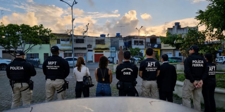 Operação da PF combate tráfico humano na Paraíba e mira rede de exploração sexual de mulheres