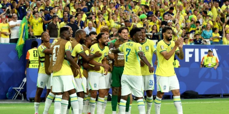 COPA DO MUNDO- Brasil deverá enfrentar Japão ou Suécia na próxima segunda-feira às 14h valendo vaga às oitvavas