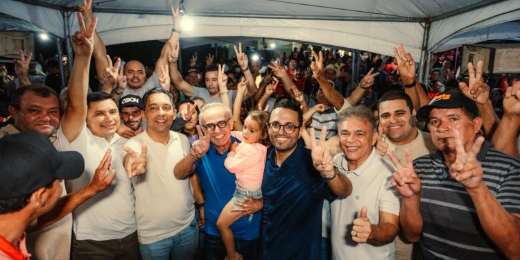 Cícero Lucena se compromete com dessalinização da água em Cacimba de Dentro e apoio ao Super Cross em Cubati
