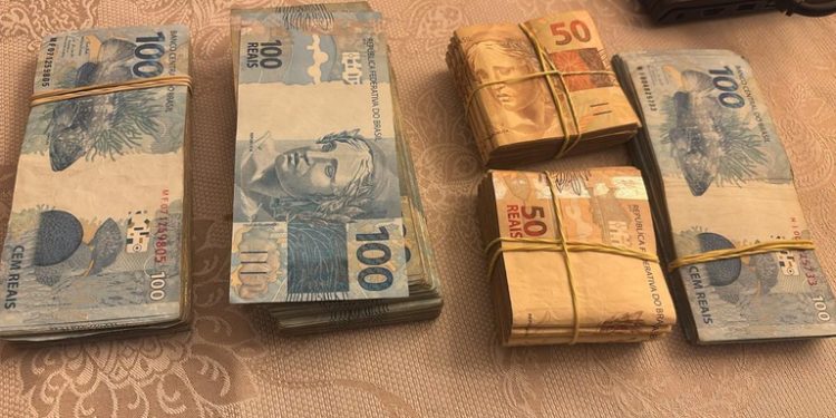 Operação Rent a Car da Polícia Federal mira irregularidades em locação de veículos com verba parlamentar