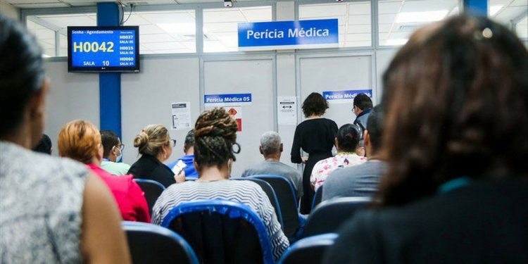 Previdência bloqueia acesso de peritos ao Atestmed por suspeita de fraude