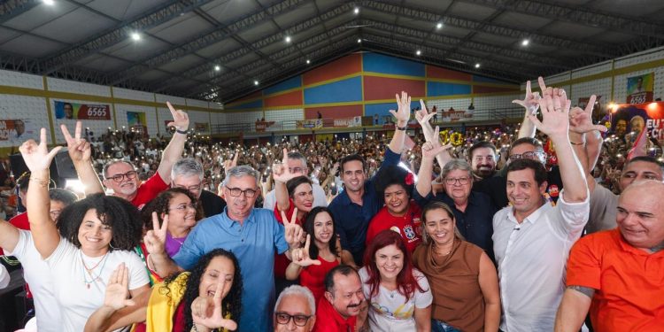 PCdoB oficializa apoio à reeleição de Lucas e amplia base da aliança governista