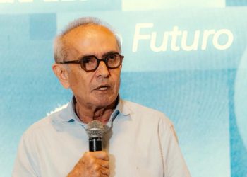 Cicero assume compromisso para Passe Livre para todos os alunos das redes públicas