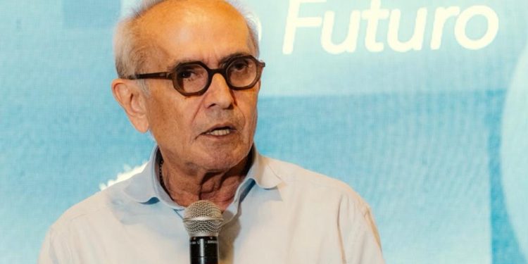 Cicero assume compromisso para Passe Livre para todos os alunos das redes públicas