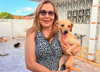 Fabíola Rezende ressalta importância da vacina antirrábica