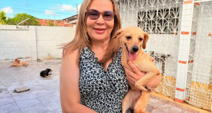 Fabíola Rezende ressalta importância da vacina antirrábica