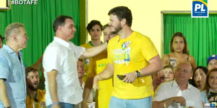 Bruno Cunha Lima discursa em convenção do PL e critica crise hídrica e aumento da violência e de impostos na Paraíba