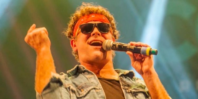 Tributo ao Poeta Exagerado emociona João Pessoa com o espetáculo especial no dia 11 de setembro