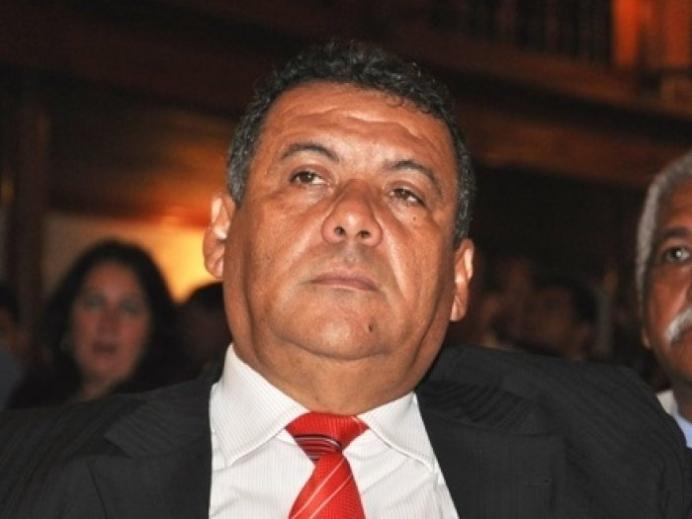 Tavinho Santos condena a corrupção na política e anuncia candidatura a deputado em 2018. “Eu tenho um nome honrado”.