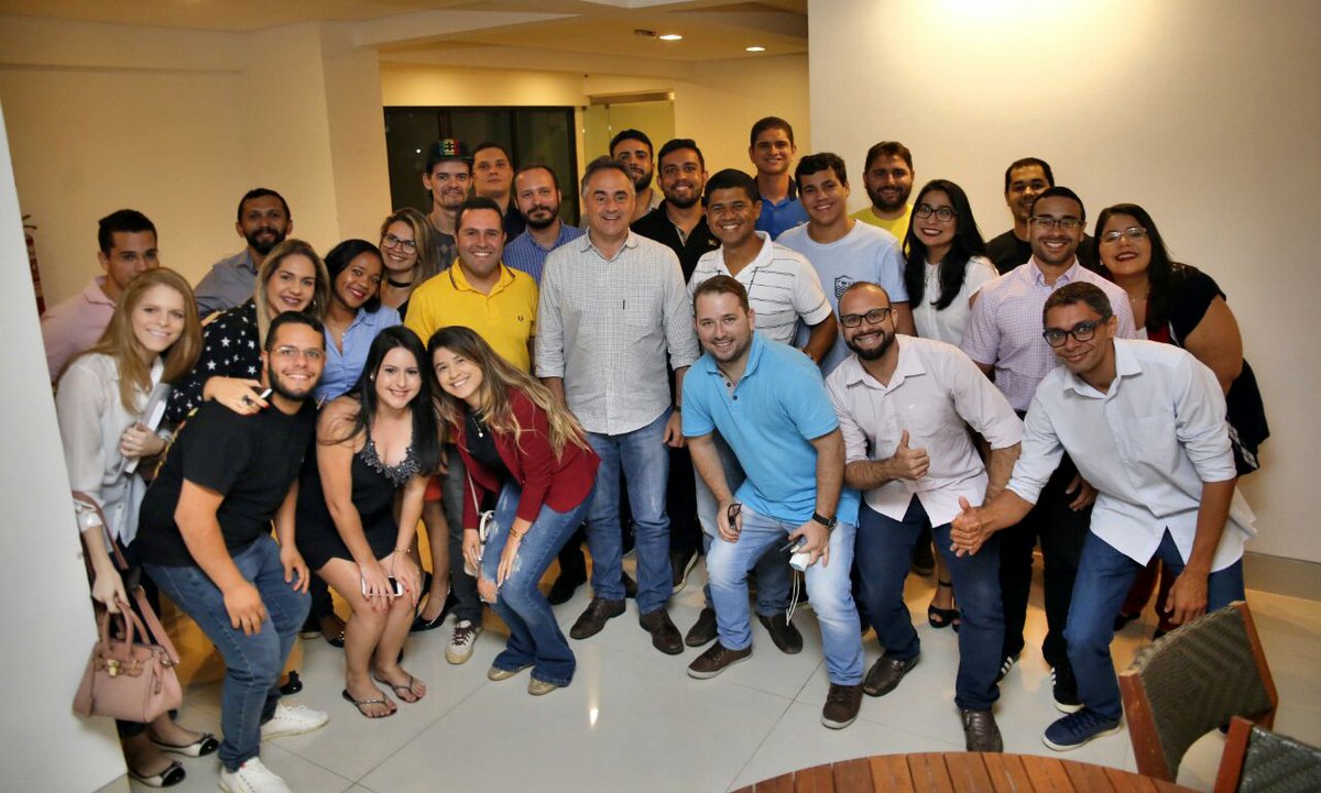 Longe da mídia e de olho no futuro Cartaxo se reúne com Juventude do PSDB