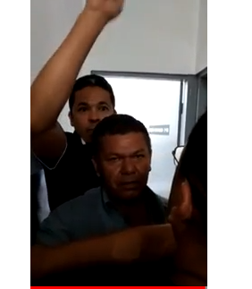 VEJA VÍDEO : Delegado dá voz de prisão a agente dentro de Delegacia na Paraíba e gera confusão e revolta na categoria