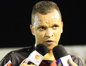 Ex-jogador da seleção brasileira , atualmente no Botafogo-PB, é esfaqueado em tentativa de assalto em João Pessoa