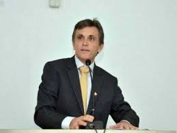Auditoria do TCE aponta 14 irregularidades na gestão do prefeito Dedé Romão, em Pedras de Fogo