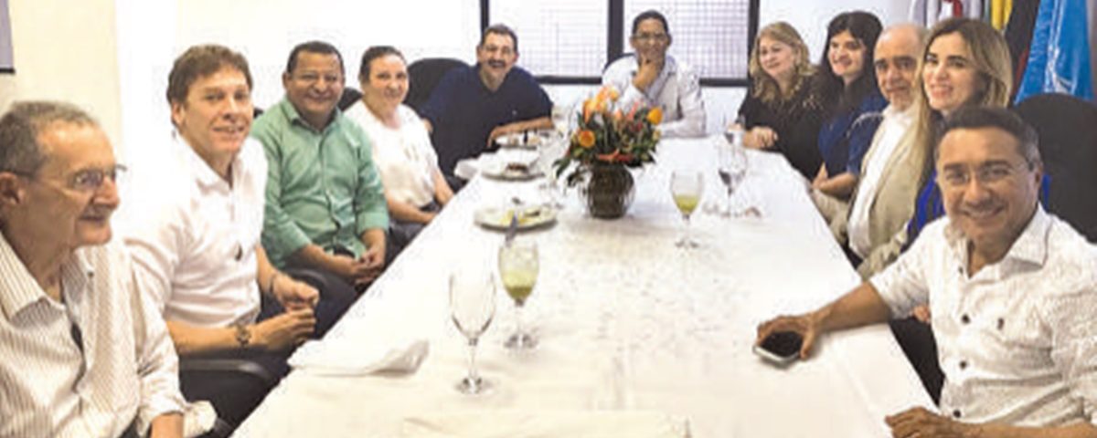 Roberto Cavalcanti atende pedido de Rômulo Gouveia , e após 15 anos faz as pazes com Tony Show