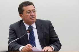 Ministro paraibano sugere, e TCU vai fiscalizar se preço de passagens aéreas diminuiu após cobrança por bagagens