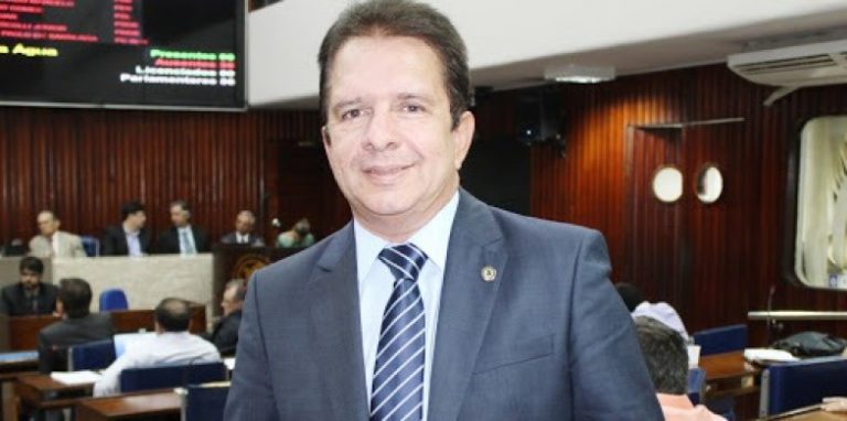 MPF pede à Justiça para suspender funcionamento e cancelar concessão de Rádio FM da família de deputado de Patos