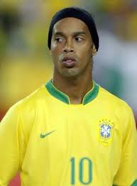 MPF defende apreensão do passaporte do ex-craque Ronaldinho e de seu irmão Assis