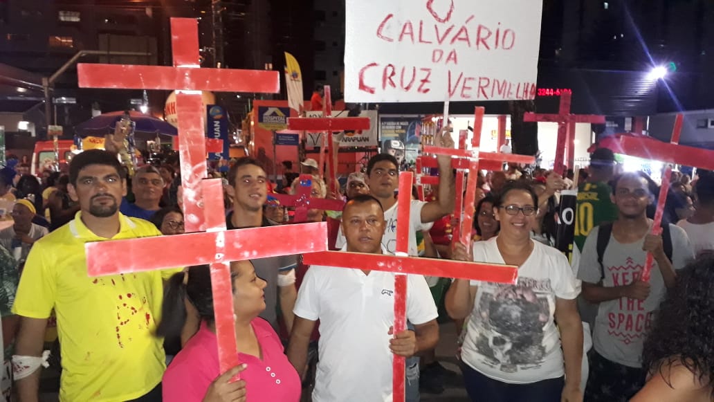 VEJA FOTOS : Bloco Calvário da Cruz Vermelha atrai população em apoio à prisão do “Chupa Sangue” que levou o dinheiro da saúde dos paraibanos